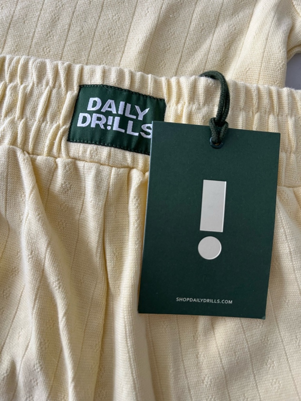 Daily Drills Butter Yellow Pointelle  Set M/L - Picture 3 of 4